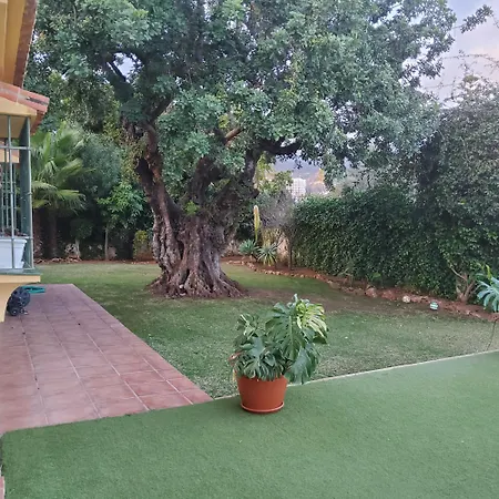 Villa Chalet En Marbella